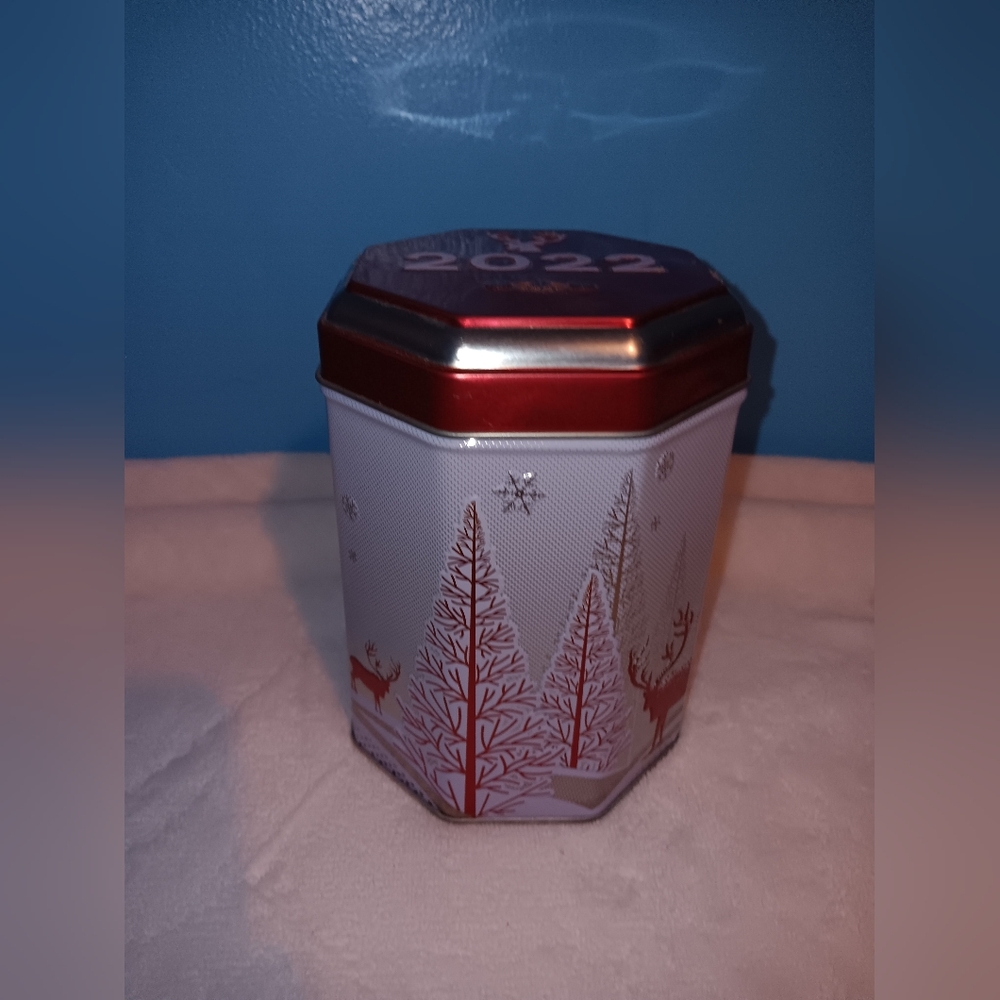 Empty 2022 Aldi Benton Sugar Cookies Christmas Music Box Cookie Tin  Pre-owned